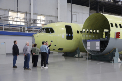 Делегация Иркутского Профобъединения посетила цеха авиазавода