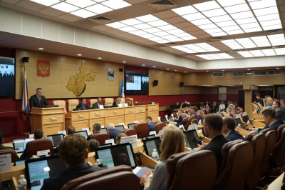 В бюджете Иркутской области на 2024 год предусмотрены средства на повышение МРОТ и дифференциацию зарплат бюджетников