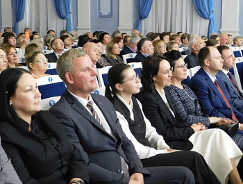 Торжественный вечер в честь первого празднования Дня профсоюзов в Иркутской области прошёл в атмосфере большого праздника