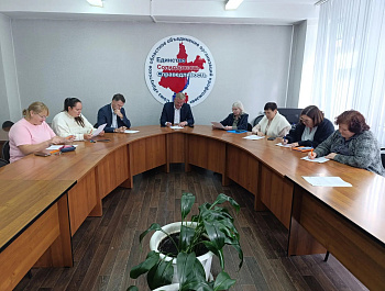В Иркутском Профобъединении прошла просветительская акция «Профсоюзный диктант»
