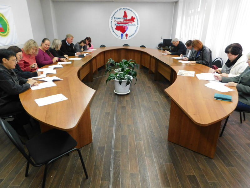 Иркутское Профобъединение приняло участие в просветительской акции «Профсоюзный диктант»