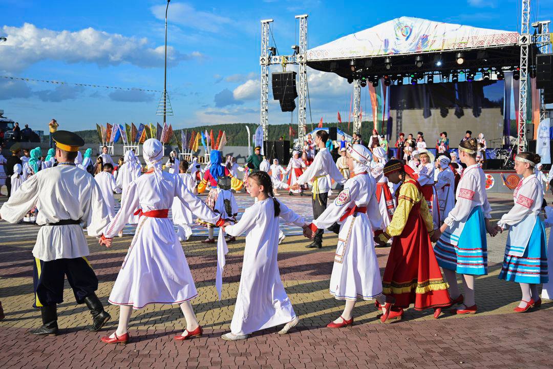 Этнокультурный фестиваль проходит в Иркутске